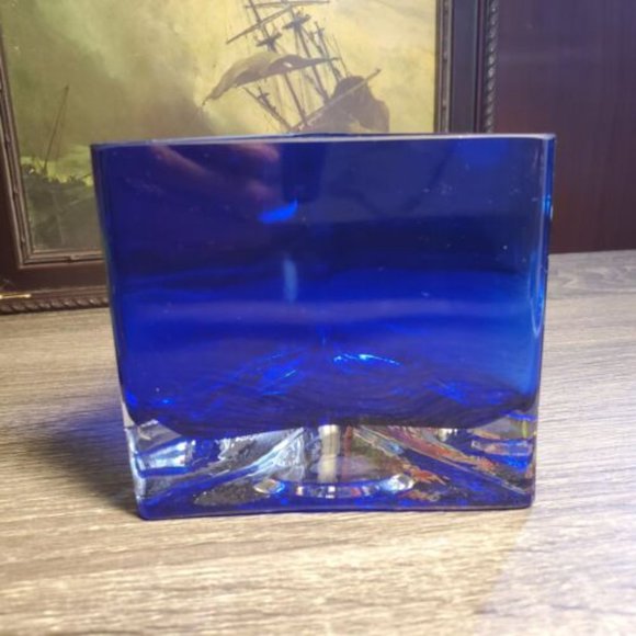 Art Glass Cobalt Blue Triangle Votive Holder by Gorgeous Designs 3 1/2 in - Picture 4 of 7